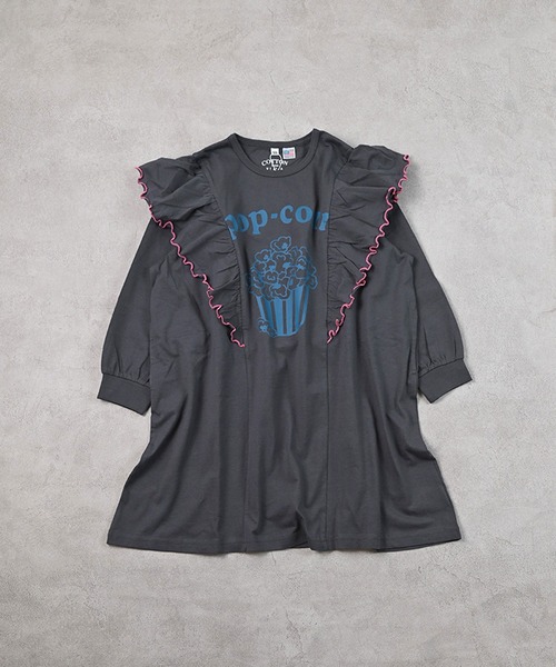 Life Support Products(ライフサポートプロダクツ)の「【COTTON from U.S.A】長袖ラッフルワンピース(ワンピース・キッズ・レッド/チャコール/イエロー・90/100/110/120/130/140/150)」の2枚目の写真