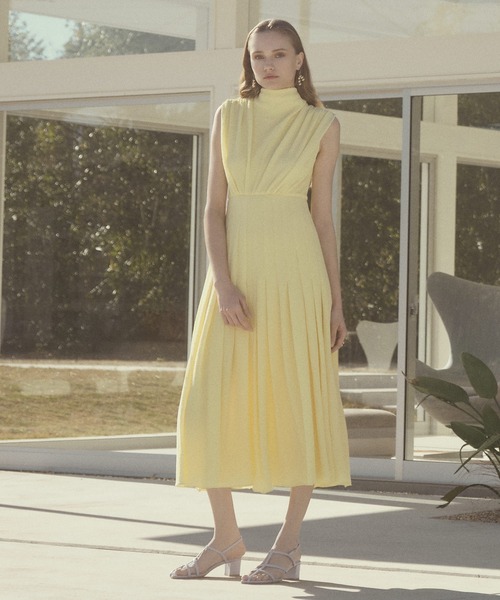 HIMIKO（ヒミコ）の「【Made in Japan】【HIMIKO】スクエアトゥTストラップサンダル/651210（サンダル・レディース・ラベンダー/ブラック/ガンメタ・22.5cm/22.0cm/25.0cm/24.0cm/23.0cm/24.5cm/23.5cm）」の4枚目の写真