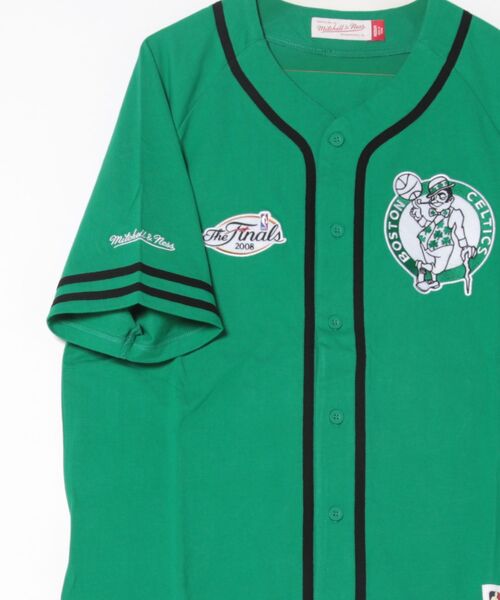 Mitchell&Ness(ミッチェル&ネス)の「【Mitchell&Ness】FRONT BUTTON JERSEY BCE/フロントボタンTシャツ/メンズ/ボストン・セルティックス(シャツ/ブラウス・メンズ・グリーン・M)」の3枚目の写真