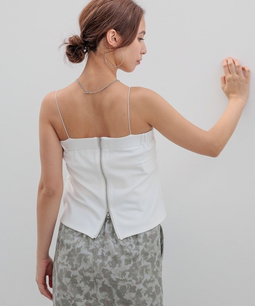 HEREIAM（ヘレイアム）の「【HEREIAM】前後で着用可！2WAYビスチェ（キャミソール・レディース・ブラック/オフホワイト・FREE）」の9枚目の写真