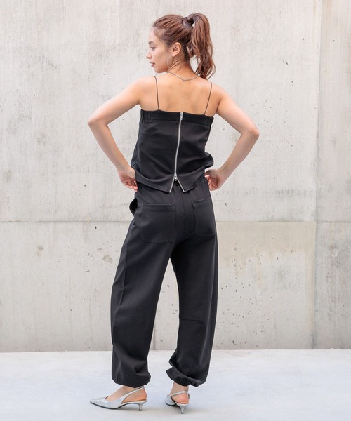 HEREIAM（ヘレイアム）の「【HEREIAM】前後で着用可！2WAYビスチェ（キャミソール・レディース・ブラック/オフホワイト・FREE）」の20枚目の写真