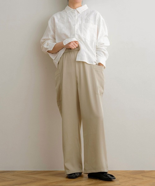 NOAHL(ノアル)の「【NOAHL】サテンワイドパンツ(その他パンツ・レディース・ブラック/サンドベージュ・S/M/L)」の3枚目の写真