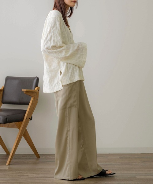 NOAHL(ノアル)の「【NOAHL】サテンワイドパンツ(その他パンツ・レディース・ブラック/サンドベージュ・S/M/L)」の6枚目の写真