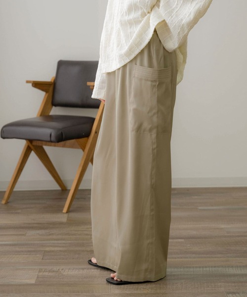 NOAHL(ノアル)の「【NOAHL】サテンワイドパンツ(その他パンツ・レディース・ブラック/サンドベージュ・S/M/L)」の7枚目の写真