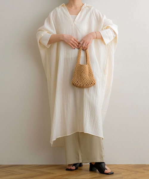 NOAHL(ノアル)の「【NOAHL】サテンワイドパンツ(その他パンツ・レディース・ブラック/サンドベージュ・S/M/L)」の9枚目の写真