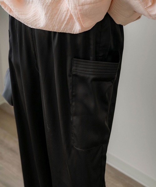 NOAHL(ノアル)の「【NOAHL】サテンワイドパンツ(その他パンツ・レディース・ブラック/サンドベージュ・S/M/L)」の13枚目の写真