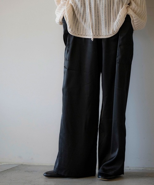 NOAHL(ノアル)の「【NOAHL】サテンワイドパンツ(その他パンツ・レディース・ブラック/サンドベージュ・S/M/L)」の17枚目の写真