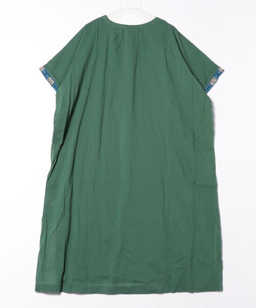 チチカカ（チチカカ）の「ダシキ刺繍ワンピース（ワンピース・レディース・マスタード/ブラック/グリーン・FREE）」の22枚目の写真