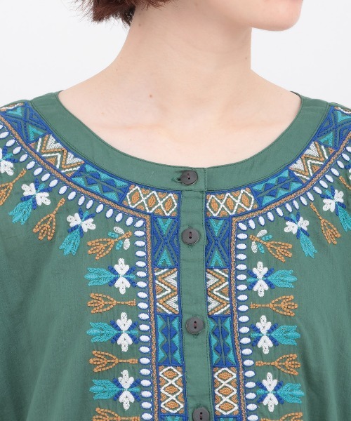 チチカカ（チチカカ）の「ダシキ刺繍ワンピース（ワンピース・レディース・マスタード/ブラック/グリーン・FREE）」の13枚目の写真