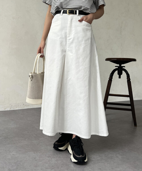 Chez toi（シェトワ）の「落ち感ツイルロングスカート（スカート・レディース・ベージュ/ホワイト/チャコールグレー・FREE）」の4枚目の写真