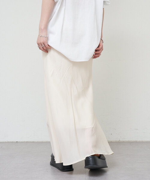 SHENERY（シーナリー）の「《美シルエット》キュプラフィブリルマーメイドスカート（スカート・レディース・チャコールグレー/オフホワイト/イエロー・38/36）」の16枚目の写真