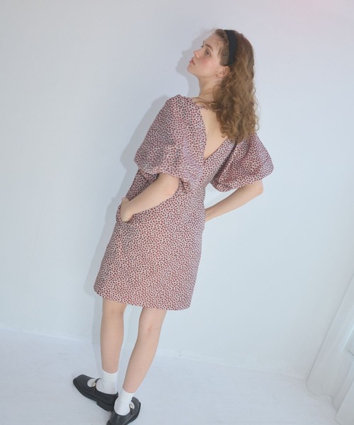 Lil Ambition(リルアンビション)の「パフスリーブミニワンピース(ワンピース・レディース・レッド/ブラック・S/M)」の17枚目の写真