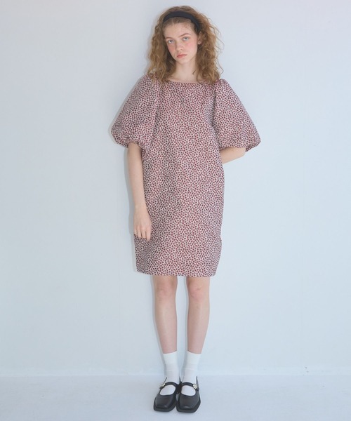 Lil Ambition(リルアンビション)の「パフスリーブミニワンピース(ワンピース・レディース・レッド/ブラック・S/M)」の14枚目の写真