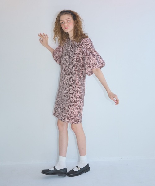 Lil Ambition(リルアンビション)の「パフスリーブミニワンピース(ワンピース・レディース・レッド/ブラック・S/M)」の15枚目の写真