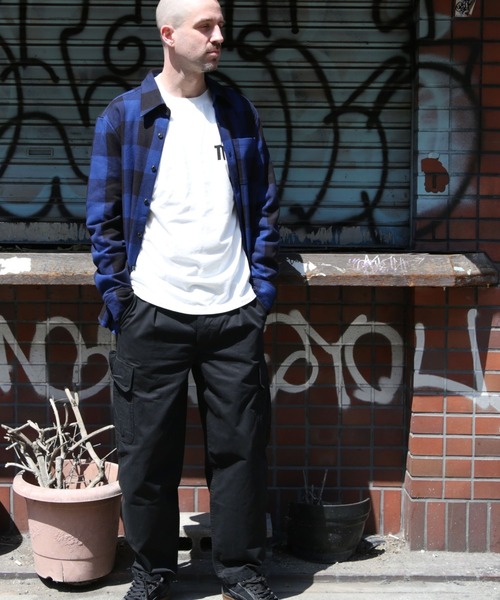 TMT（ティーエムティー）の「バッファローチェックシャツ（シャツ/ブラウス・メンズ・ブルー/グレー/ホワイト/レッド・MEDIUM/LARGE/X-LARGE）」の5枚目の写真