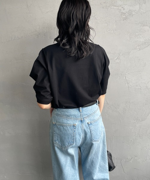 mizuiroind（ミズイロインド）の「[mizuiro ind/ミズイロインド] ドレープスリーブ 5分丈Tシャツ（Tシャツ/カットソー・レディース・ダークグレー/オフホワイト/ブラック・F）」の22枚目の写真