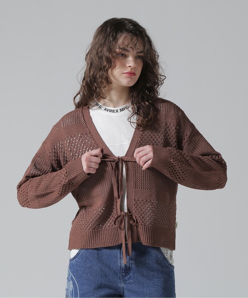 AVIREX(アヴィレックス)の「《直営店限定》MACRAME RIBBON KNIT CARDIGAN/マクラメリボンニットカーディガン(カーディガン/ボレロ・レディース・ブラック/オフホワイト/ブラウン・F)」の1枚目の写真
