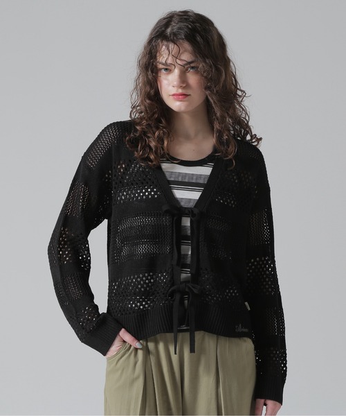 AVIREX(アヴィレックス)の「《直営店限定》MACRAME RIBBON KNIT CARDIGAN/マクラメリボンニットカーディガン(カーディガン/ボレロ・レディース・ブラック/オフホワイト/ブラウン・F)」の3枚目の写真