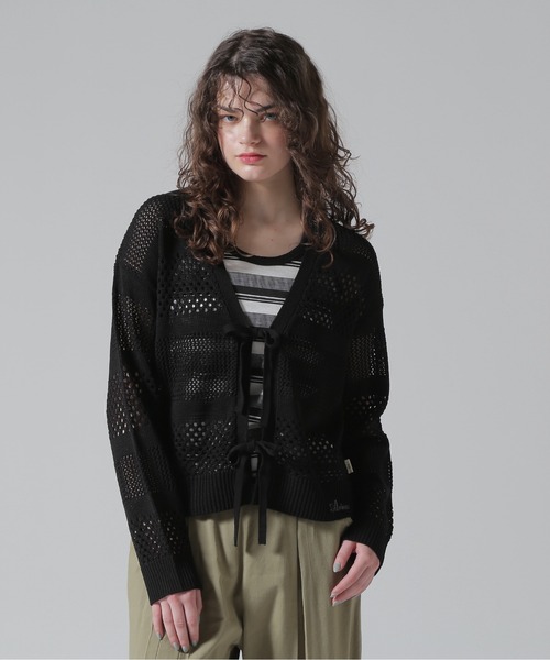 AVIREX(アヴィレックス)の「《直営店限定》MACRAME RIBBON KNIT CARDIGAN/マクラメリボンニットカーディガン(カーディガン/ボレロ・レディース・ブラック/オフホワイト/ブラウン・F)」の17枚目の写真
