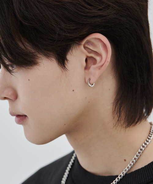 テンプルオブザ・サン★18Kメッキ 小さなフープピアス 楽天市場】K18中折れ式ダイヤフープピアス(11mmフラワー