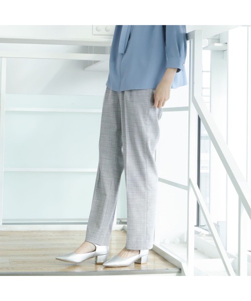 AOYAMA（アオヤマ）の「【単品力も抜群！パンツ】ツイード調ストレートパンツ｜通勤＆オフィス＆入卒＆セレモニー＆オケージョン｜洗える・ストレッチ・セットアップ着用可｜（その他パンツ・レディース・グレー・S/M/L）」の4枚目の写真