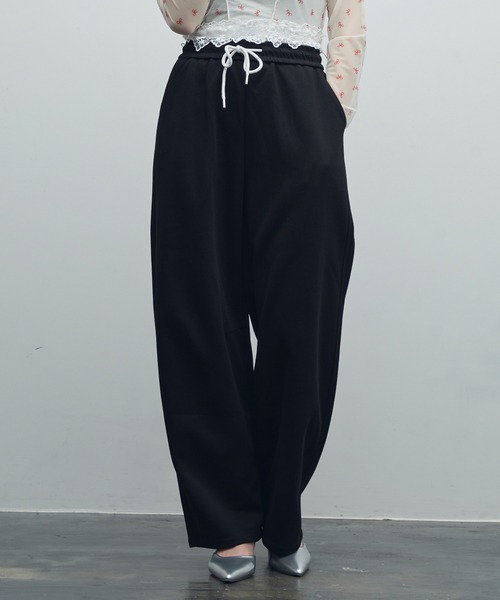 uyu.（ウユ）の「レースダブルウエストスウェットパンツ（スウェットパンツ・レディース・ネイビー/ブラック/グレー・FREE）」の2枚目の写真