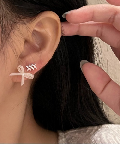 MASHIRO（マシロ）の「【MASHIRO】リボンアクリルパールピアス12点セット/レースアップ(MA/EK213)（ピアス（両耳用）・レディース・シルバー・FREE）」の4枚目の写真