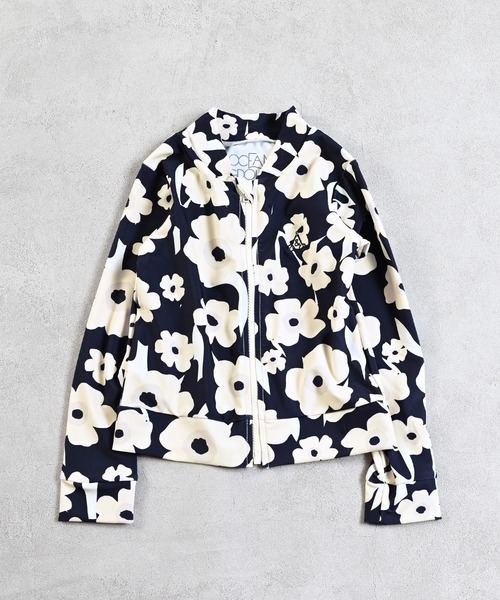 Ocean&Ground(オーシャン&グラウンド)の「【UVカット】GIRL’SソウガラZIPラッシュガード(ラッシュガード・キッズ・オレンジ/マルチ/ストライプ/ブラック・120/80/130/140/90/100/110)」の5枚目の写真