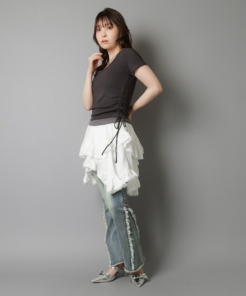 SPINNS（スピンズ）の「キャミソールレイヤード風半袖カットソー/裾ギャザー（Tシャツ/カットソー・レディース・グレー/ブラック/ベージュ・ONESIZE）」の16枚目の写真