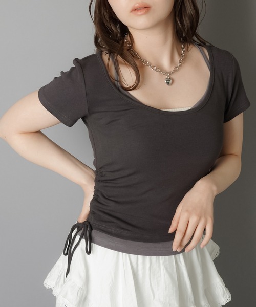 SPINNS（スピンズ）の「キャミソールレイヤード風半袖カットソー/裾ギャザー（Tシャツ/カットソー・レディース・グレー/ブラック/ベージュ・ONESIZE）」の6枚目の写真