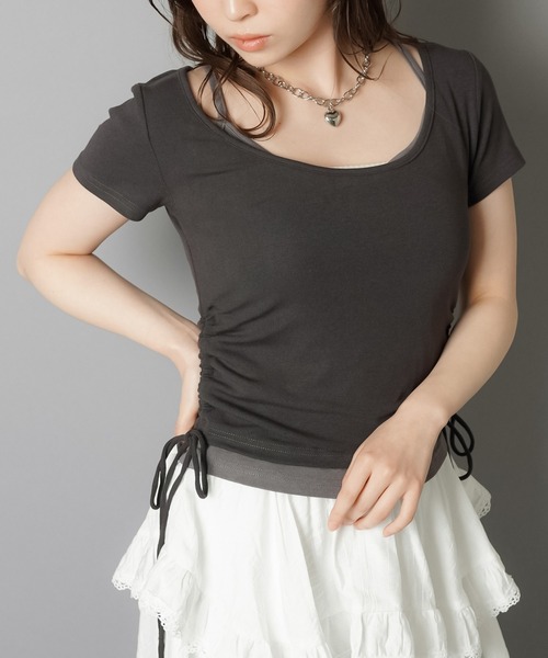 SPINNS（スピンズ）の「キャミソールレイヤード風半袖カットソー/裾ギャザー（Tシャツ/カットソー・レディース・グレー/ブラック/ベージュ・ONESIZE）」の7枚目の写真