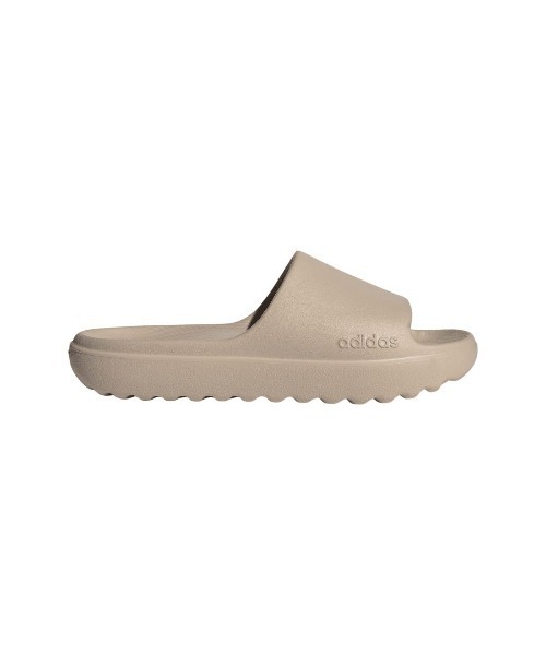 adidas(アディダス)の「アディダス adidas アディレッタ Lumia サンダル(サンダル・レディース・ベージュ・22.5cm/23.5cm/24.5cm/25.5cm)」の2枚目の写真