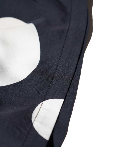 SUNNY  SPORTS（サニースポーツ）の「SN PRINTED BAGGY SHORTS（その他パンツ・メンズ・ホワイト/ブラック・M/L）」の16枚目の写真