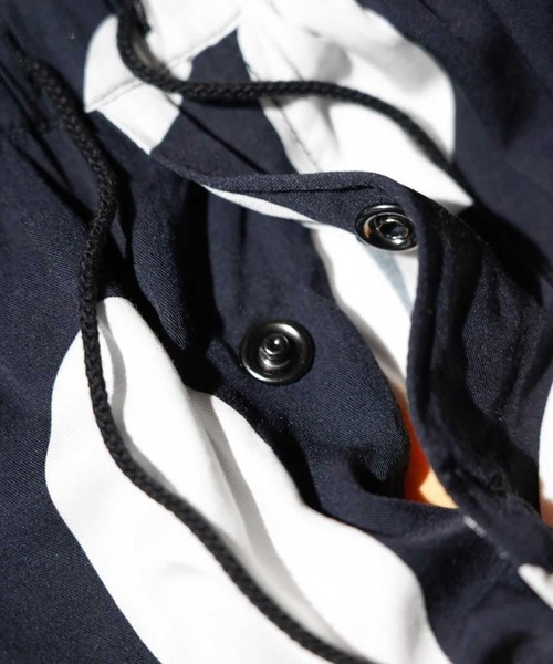SUNNY  SPORTS（サニースポーツ）の「SN PRINTED BAGGY SHORTS（その他パンツ・メンズ・ホワイト/ブラック・M/L）」の13枚目の写真
