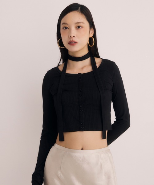 EIMY ISTOIRE(エイミーイストワール)の「チョーカー付きカットトップス(Tシャツ/カットソー・レディース・ブラック/レッド・F)」の3枚目の写真