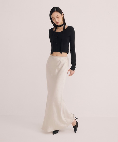 EIMY ISTOIRE(エイミーイストワール)の「チョーカー付きカットトップス(Tシャツ/カットソー・レディース・ブラック/レッド・F)」の5枚目の写真