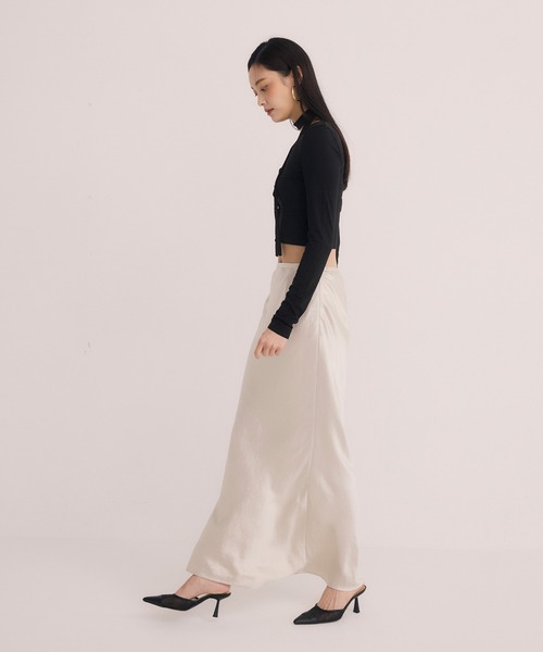 EIMY ISTOIRE(エイミーイストワール)の「チョーカー付きカットトップス(Tシャツ/カットソー・レディース・ブラック/レッド・F)」の7枚目の写真