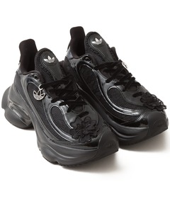 OZVENUZ 24.0㎝　adidas adidas OZVENUZ W CBLACK/CBLACK/SILVMT（アディダス OZVENUZ W
