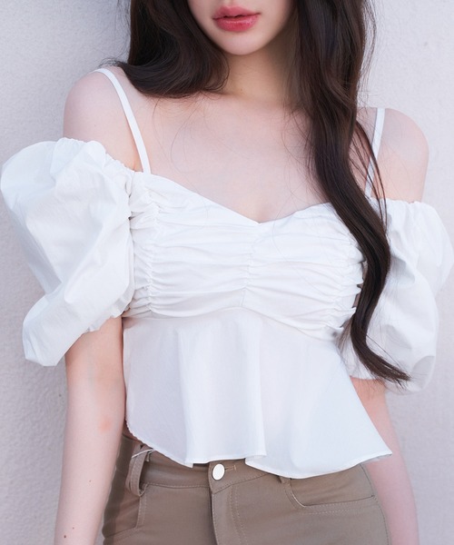 VEILA（ヴェイラ）の「バルーンスリーブオフショルダーキャミ（シャツ/ブラウス・レディース・ブルー/ホワイト・M/S）」の3枚目の写真