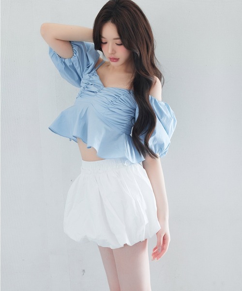 VEILA（ヴェイラ）の「バルーンスリーブオフショルダーキャミ（シャツ/ブラウス・レディース・ブルー/ホワイト・M/S）」の18枚目の写真