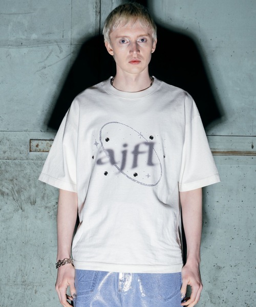 ajouter flow(アジューテフロー)の「【ajouter flow】rhinestone universe T-shirt(Tシャツ/カットソー・メンズ・ホワイト/ブラック・MEDIUM/LARGE)」の2枚目の写真