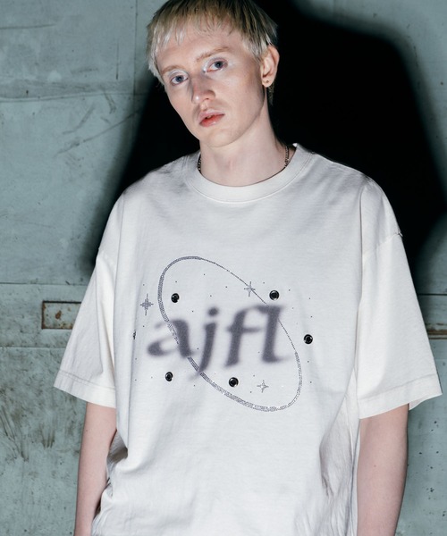 ajouter flow(アジューテフロー)の「【ajouter flow】rhinestone universe T-shirt(Tシャツ/カットソー・メンズ・ホワイト/ブラック・MEDIUM/LARGE)」の9枚目の写真