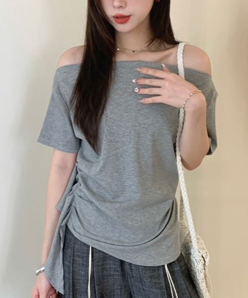 L LABEL（エルラベル）の「アシンメトリーオフショルトップ（Tシャツ/カットソー・レディース・チャコールグレー/グレー/ホワイト/ブラック・FREE）」の4枚目の写真