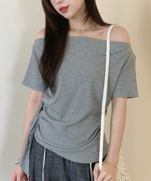 L LABEL（エルラベル）の「アシンメトリーオフショルトップ（Tシャツ/カットソー・レディース・チャコールグレー/グレー/ホワイト/ブラック・FREE）」の6枚目の写真