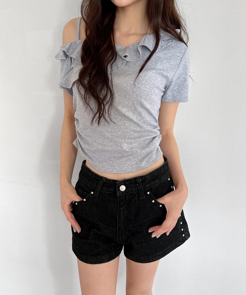 by muni:r(バイ ムニール)の「スタッズショートパンツ/2025 SS COLLECTION(チノパンツ・レディース・ホワイト/ブラック・SMALL/MEDIUM)」の11枚目の写真