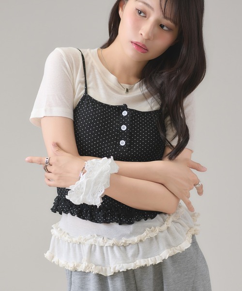 apres jour mignon(アプレジュールミニョン)の「フリルレイヤードトップス(Tシャツ/カットソー・レディース・グレー/レッド/ブラック/ブラック系その他/ネイビー/アイボリー・フリー)」の20枚目の写真