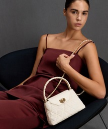 CHARLES & KEITH | Arwen アルウェン ツイードキルトトップハンドルバッグ(ハンドバッグ)