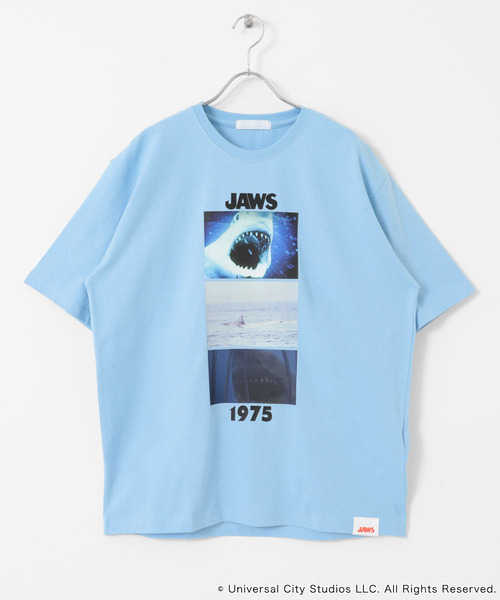 SENSE OF PLACE by URBAN RESEARCH（センスオブプレイスバイアーバンリサーチ）の「『別注』SENSE OF PLACE×JAWS　プリントT-SHIRTS/A（Tシャツ/カットソー・メンズ・ライトブルー/チャコールグレー/ホワイト・MEDIUM/LARGE）」の5枚目の写真