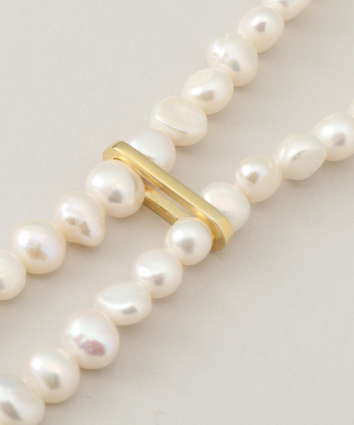 Spick & Span（スピックアンドスパン）の「EO / イオ PEARL 別注LONG NECKLACE（ネックレス・レディース・ホワイト・FREE）」の3枚目の写真