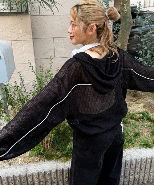 DOUBLE NAME（ダブルネーム）の「メッシュニットハーフZIP